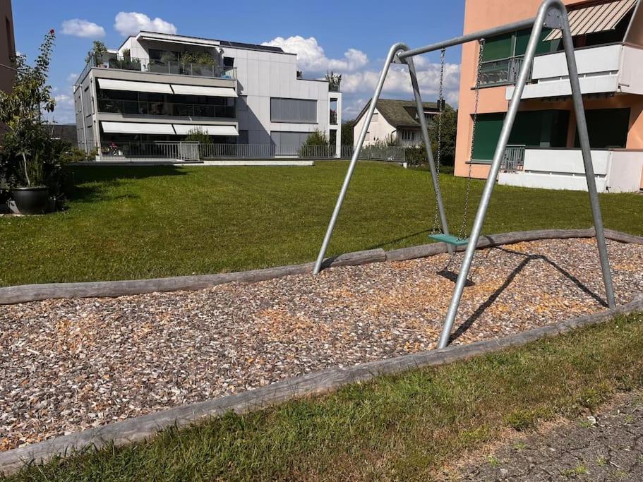 Herní místnost nebo prostor pro děti v ubytování Cozy apartment in Lachen