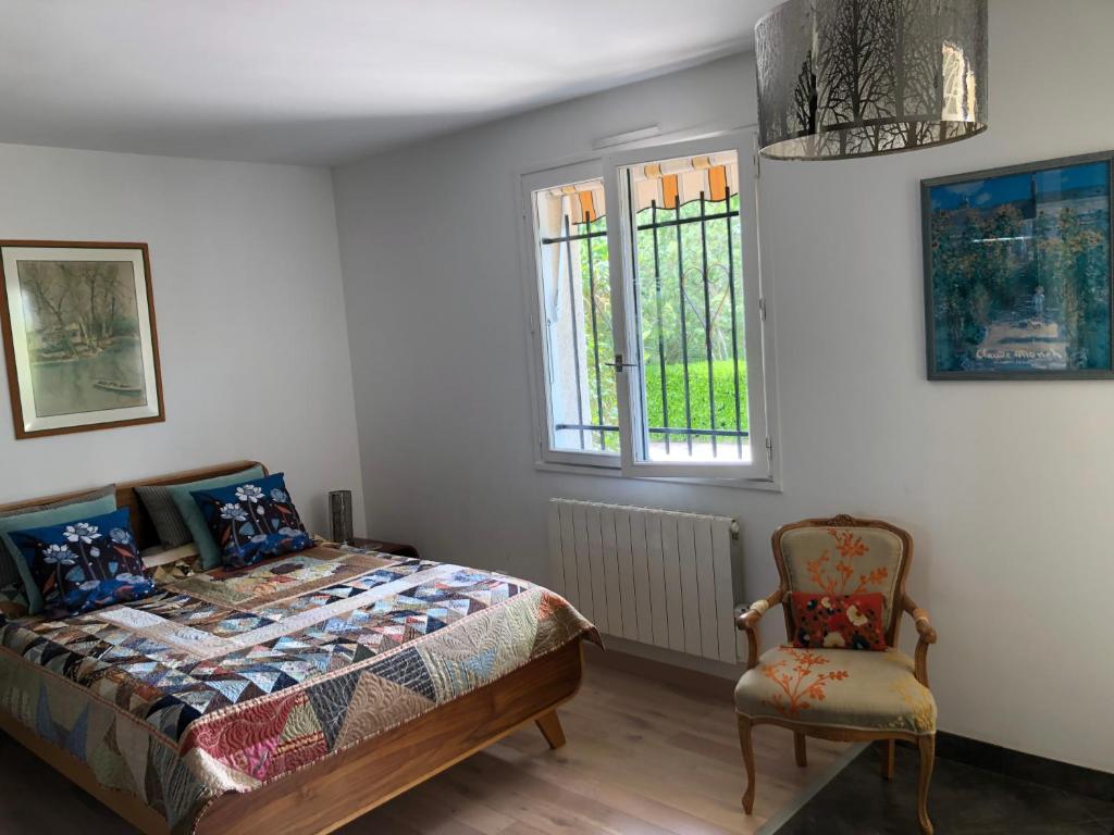 La Villa Victoria Auvergne - Double Room With Pool View