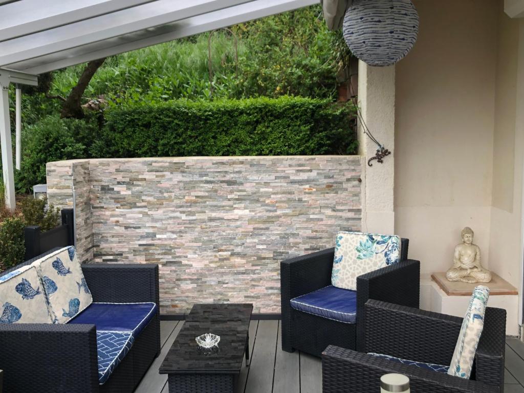 La Villa Victoria Auvergne - Double Room With Garden View 1