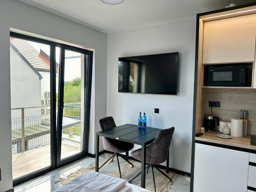 Cobalt Apartments - 