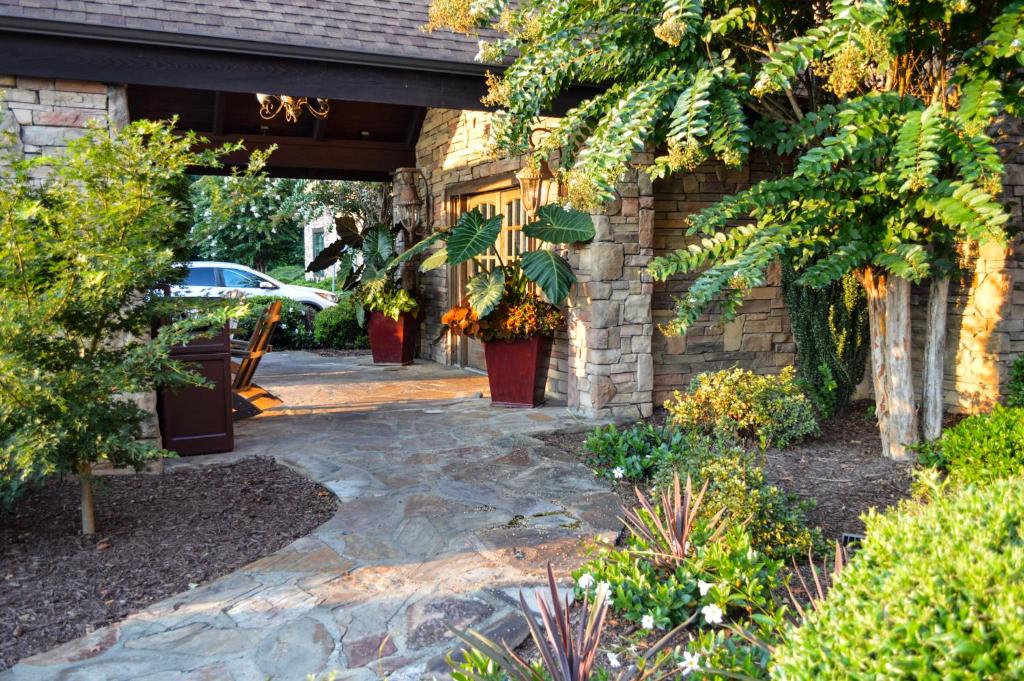 The Lodge at Flat Rock photo