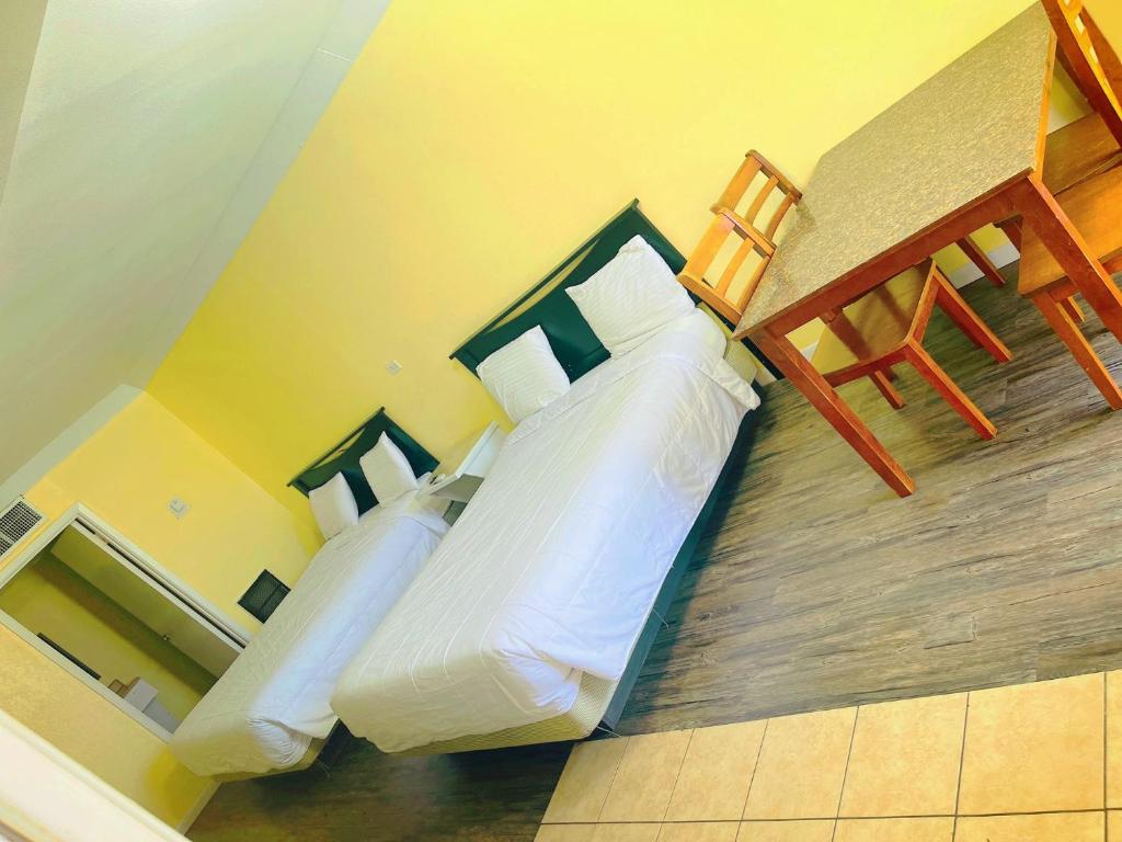 Sea Shell Inn on the Beach - 