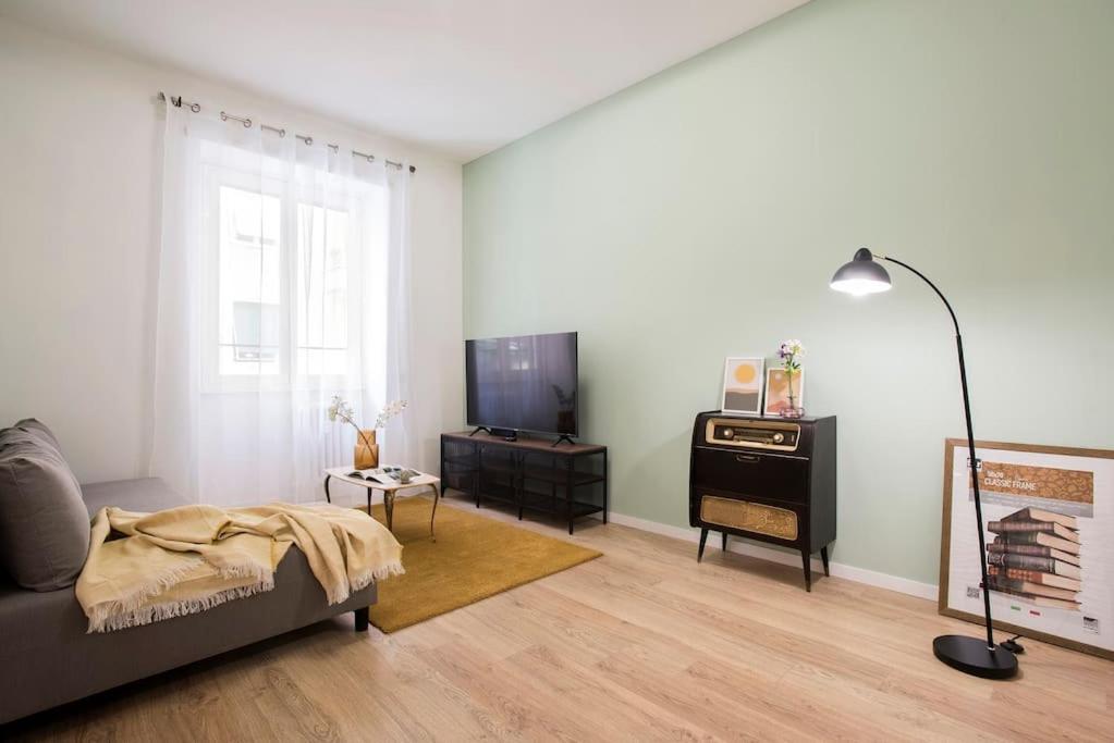Appartamento 2BDR for 6 guests - 100mt Subway B1 - 7 fermate dal Colosseo