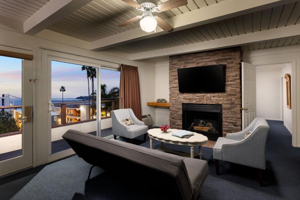 Pacific Edge Hotel - King Suite Mit Meerblick