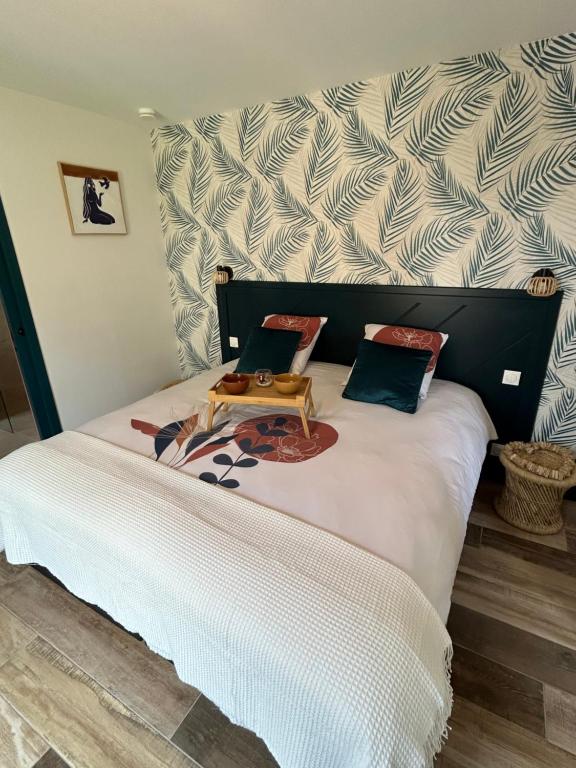 Postel nebo postele na pokoji v ubytování La Belle Vue Du Lac - SPA