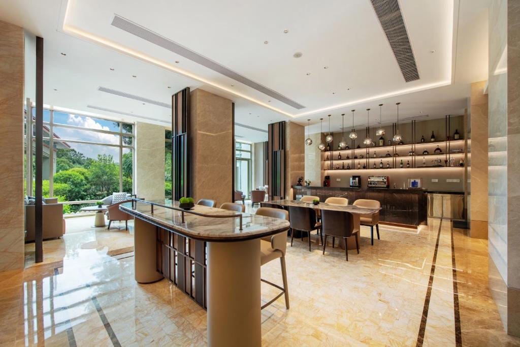 Posezení v ubytování Dongguan Marriott Hotel