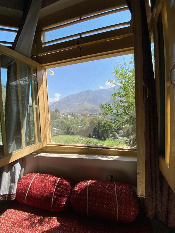 Chitral Green Guest House - Double Room With Mountain View