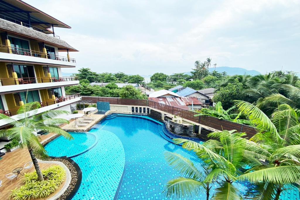 Bazén v ubytování Aqua Resort SHA Plus nebo v jeho okolí