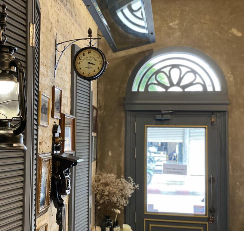 Central Old Town Cottage - Resim 1