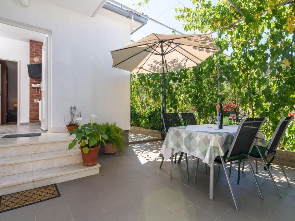 Zahrada ubytování Apartments Beba - peaceful location