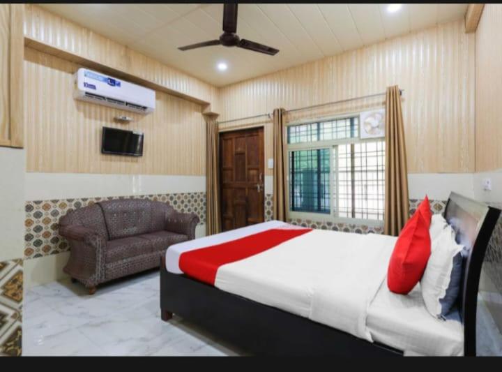 Hotel Chitrarth & Party Lawn - Deluxe Double Room