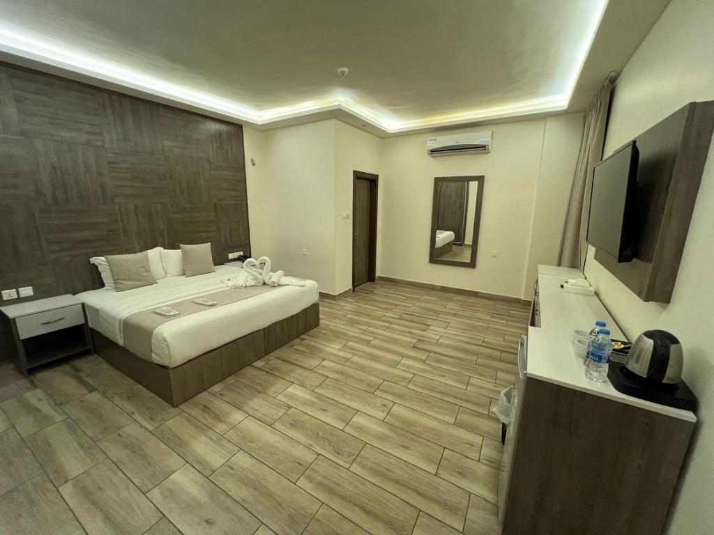 Sky Hotel - Standart Çift Kişilik Oda