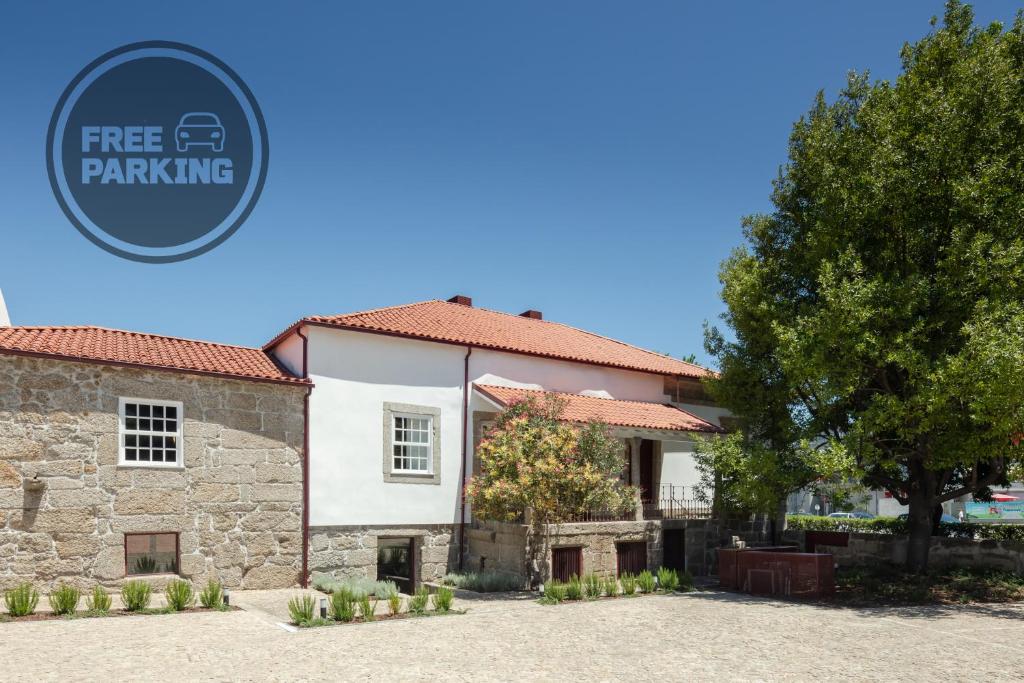 Gateway House Studio Apartments - 6