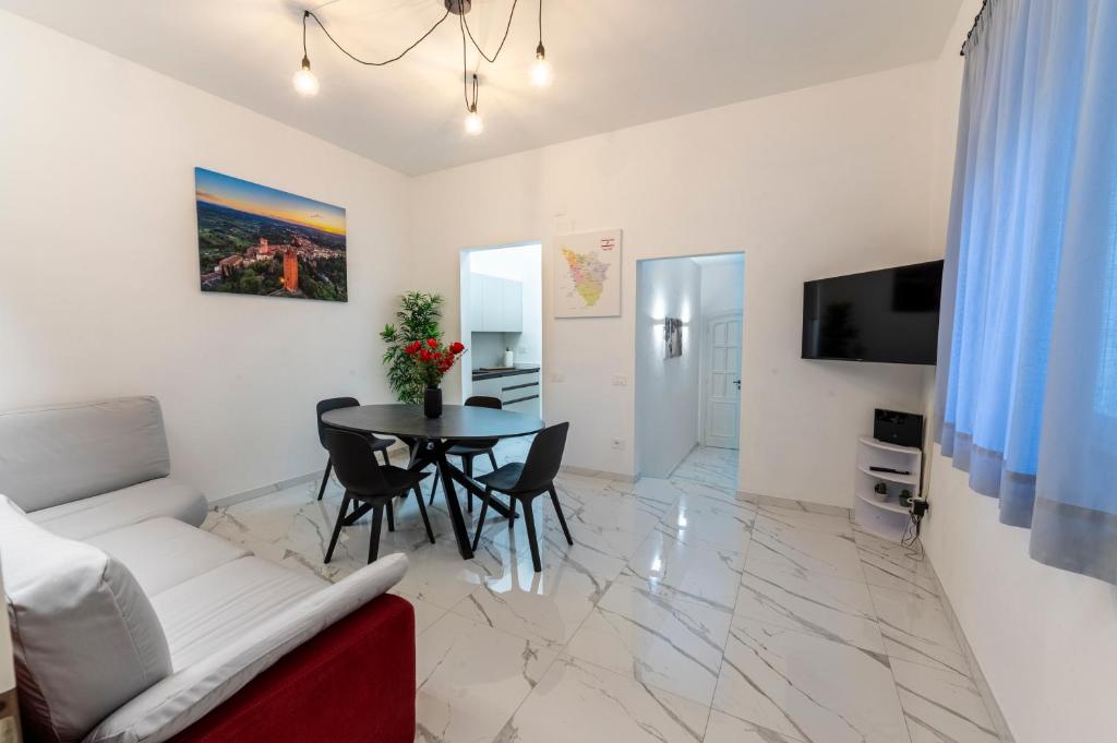 Μια τηλεόραση ή/και κέντρο ψυχαγωγίας στο Casa Sissi