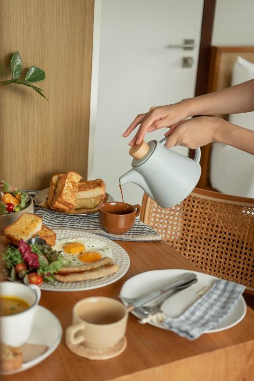 The Earth Hotel - Resim 42