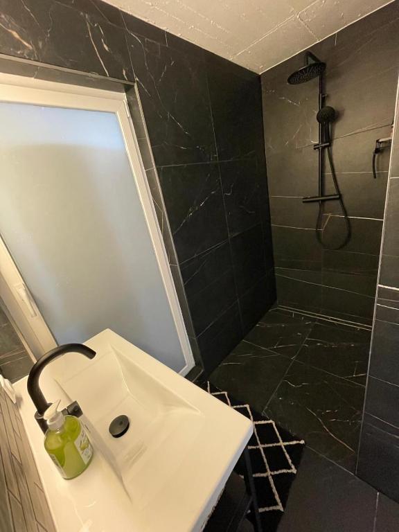 Koupelna v ubytování Boardinghouse 44