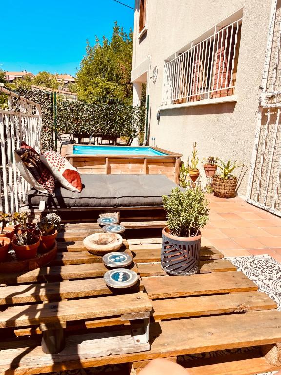 Photo de la galerie de l'établissement Appartement Jardin Jacuzzi, à Aix-en-Provence