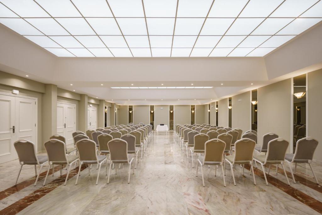 Crisol Jardines de Córdoba - Resim 30