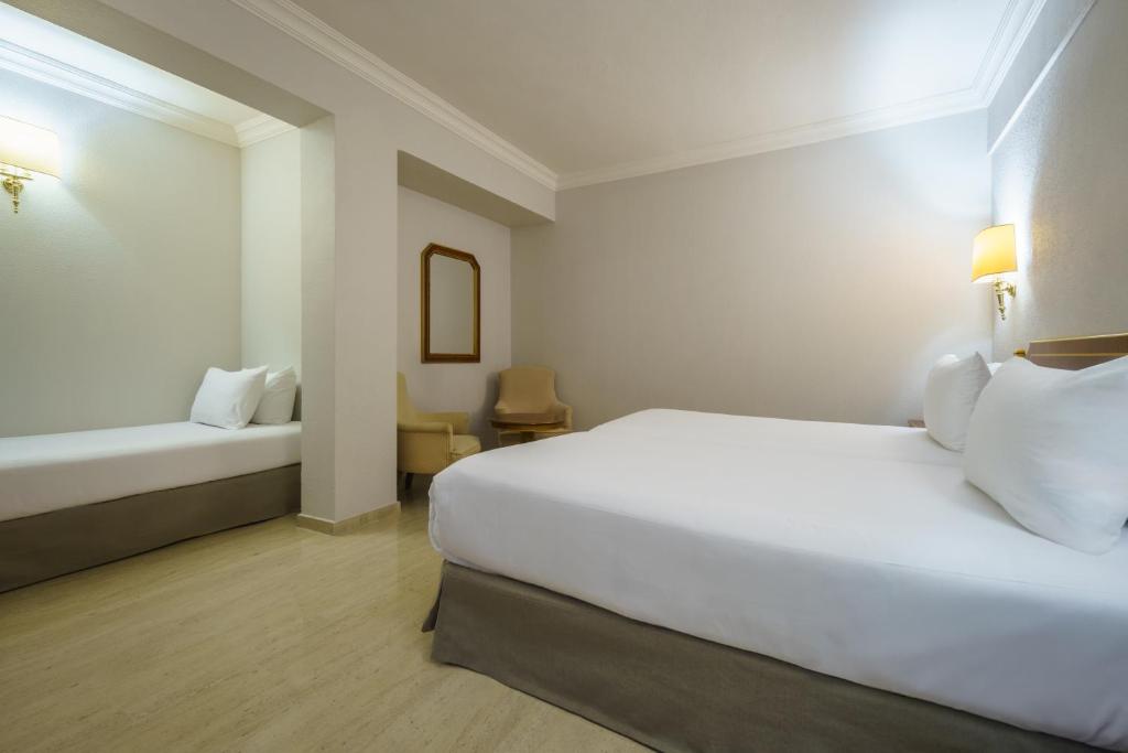 Crisol Jardines de Córdoba - Resim 41