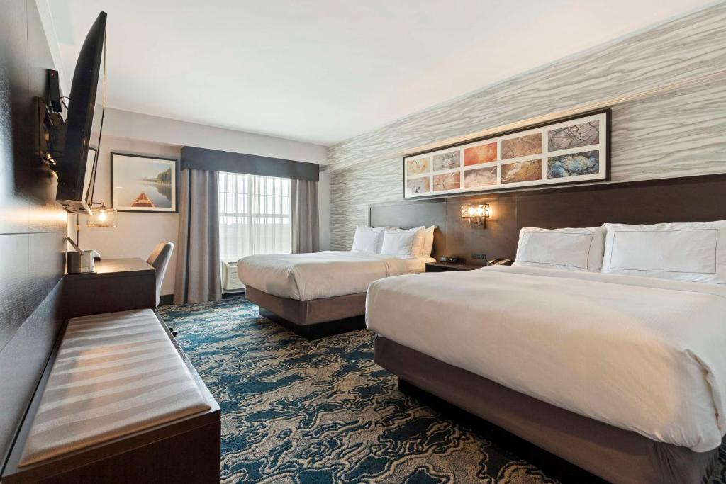 Doubletree By Hilton Front Royal Blue Ridge Shadows - Habitación Queen Con Dos Camas Queen
