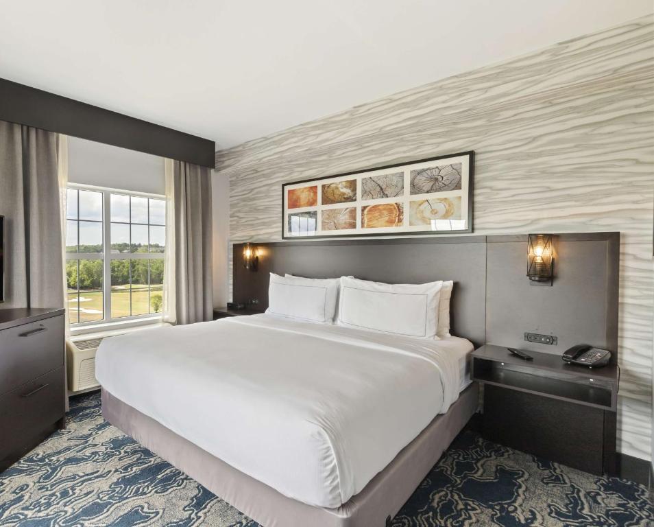 Doubletree By Hilton Front Royal Blue Ridge Shadows - 