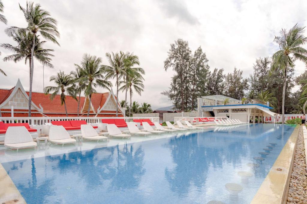 Bazén v ubytování Angsana Laguna Phuket nebo v jeho okolí