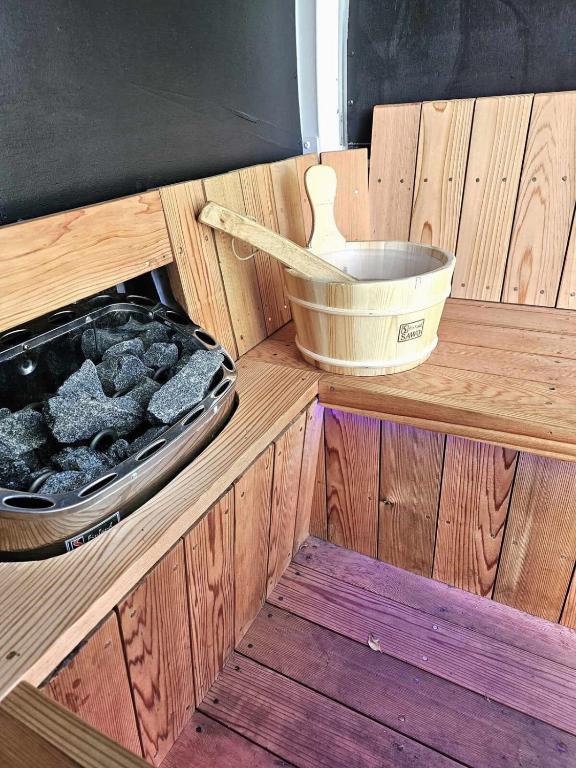 Hidden Gem of Christchurch - Sleeps 13 - Resim 41