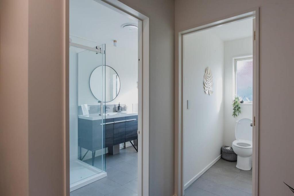 Hidden Gem of Christchurch - Sleeps 13 - Resim 30