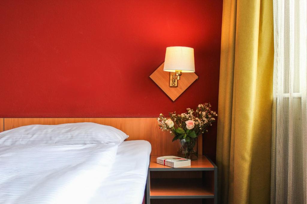 Good Morning + Berlin City East - Resim 20