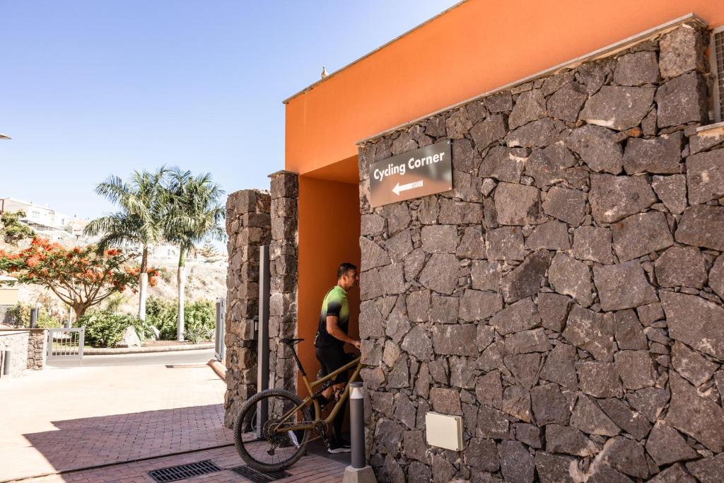 Kerékpározás Arguineguín Park By Servatur VV környékén