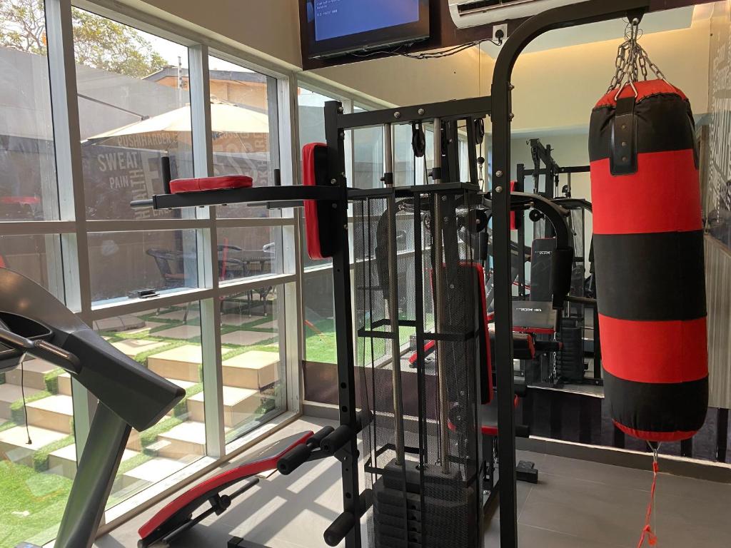 Fitness centrum a/nebo fitness zařízení v ubytování Le Masik Hotel