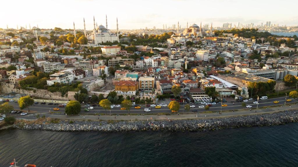 A general view of Isztambul or a view of the city taken from a szállodákat