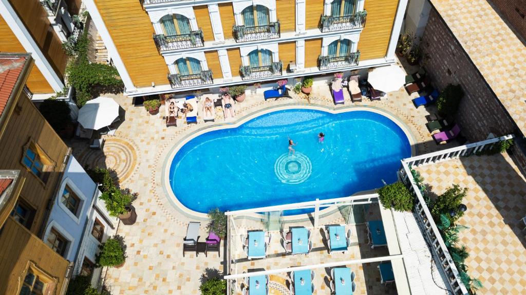 The swimming pool at or close to Seven Hills Palace & Spa