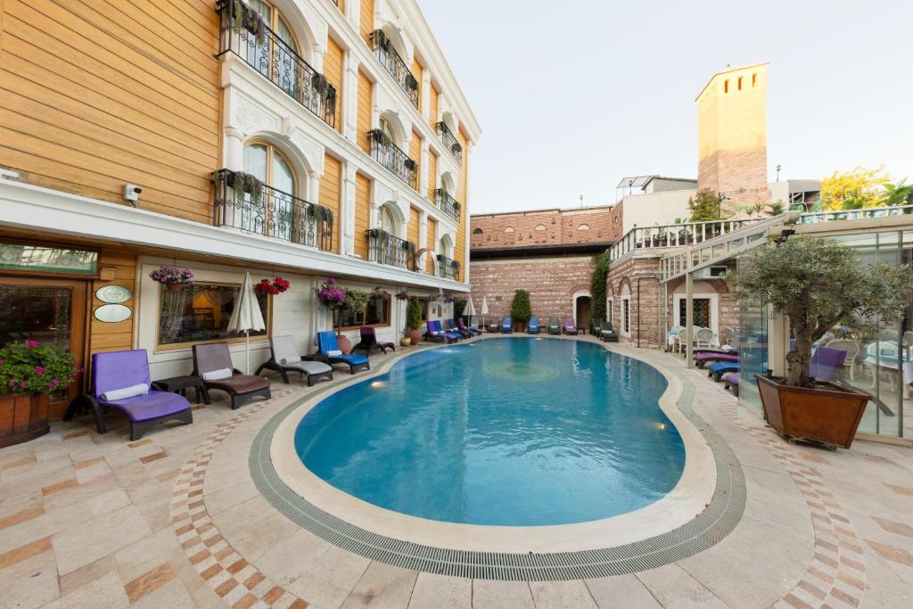 The swimming pool at or close to Seven Hills Palace & Spa