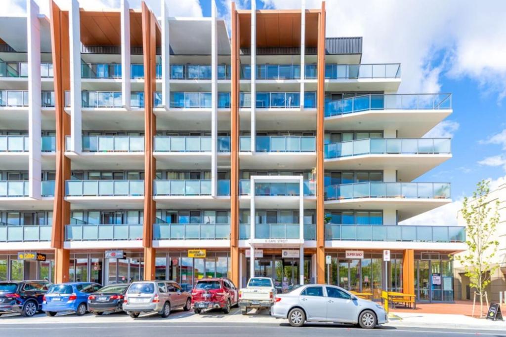 Gallery image of Modern Apt with Pool, Gym and BBQ Access - Hosted by Canstay in Canberra