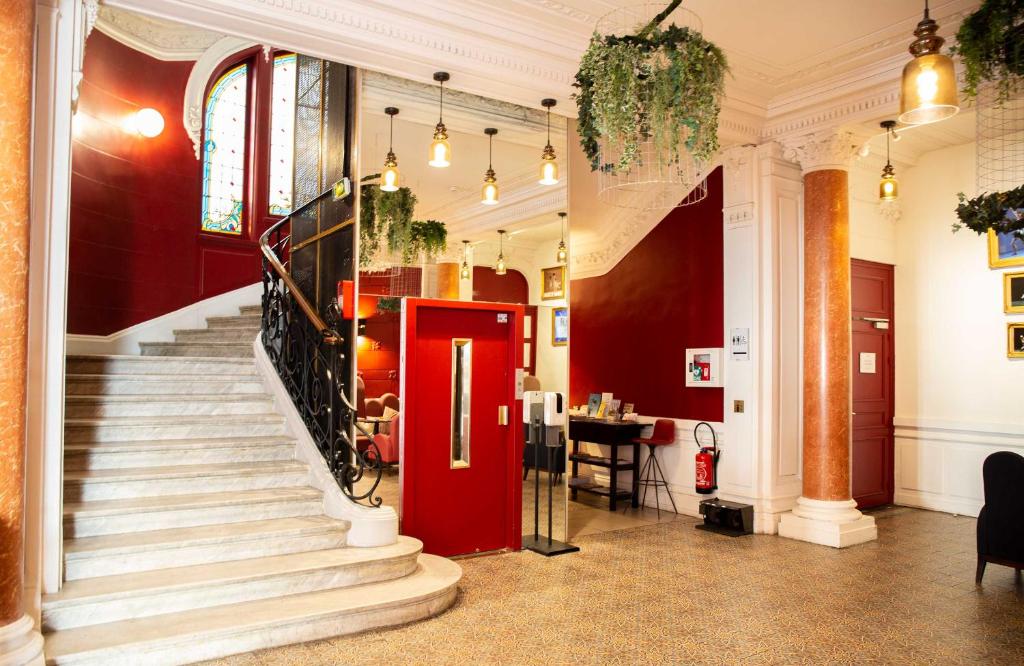 Grand Hôtel du Midi Montpellier - Opéra Comédie - Resim 12