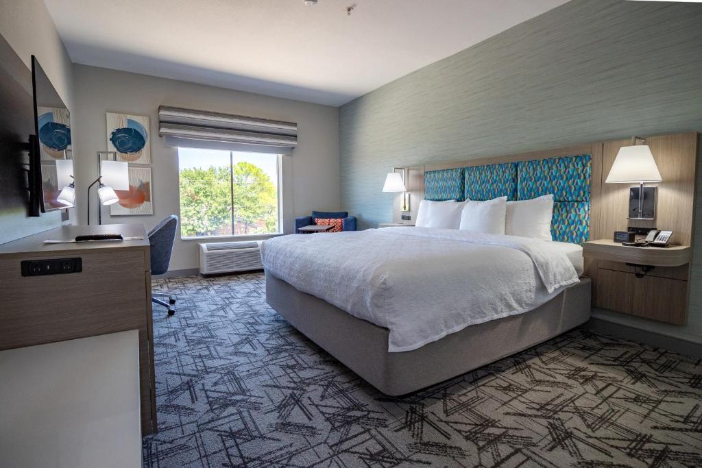 Hampton Inn & Suites Denton - Room King Premium - Non-fumeur
