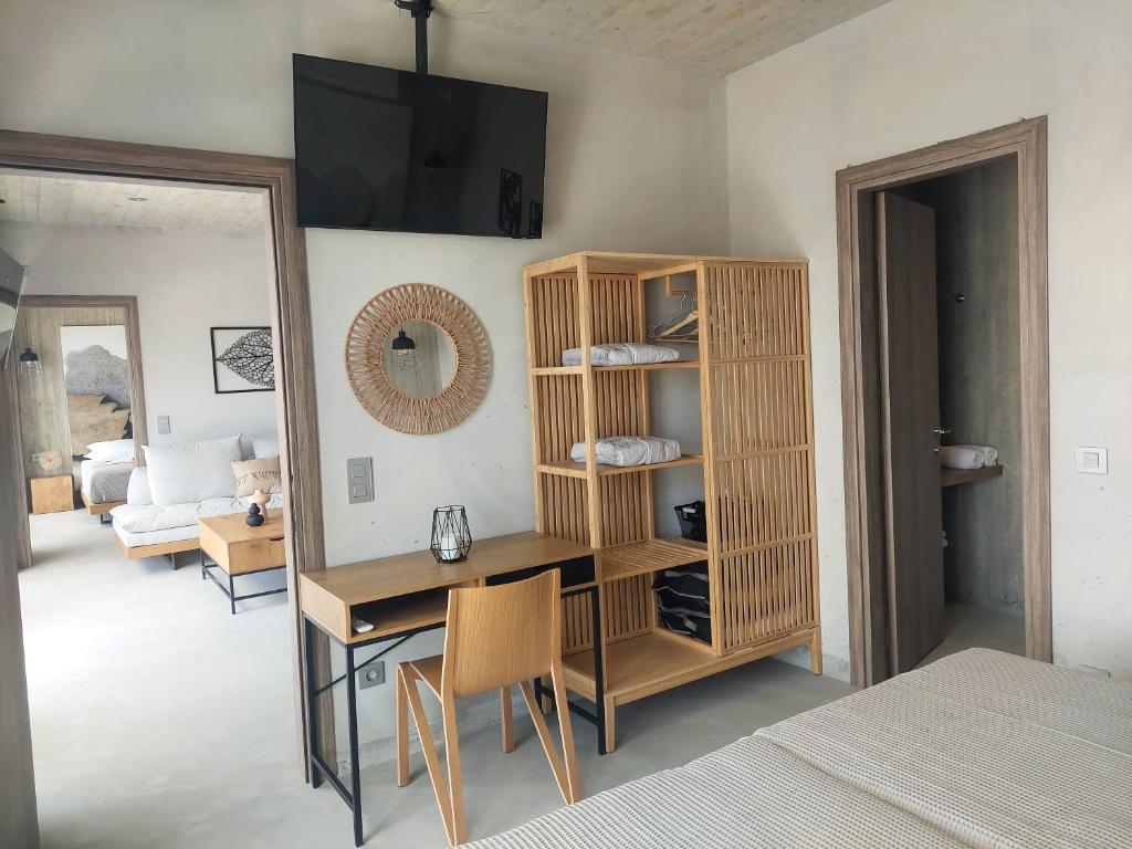 TV a/nebo společenská místnost v ubytování Marnos Luxury Villas