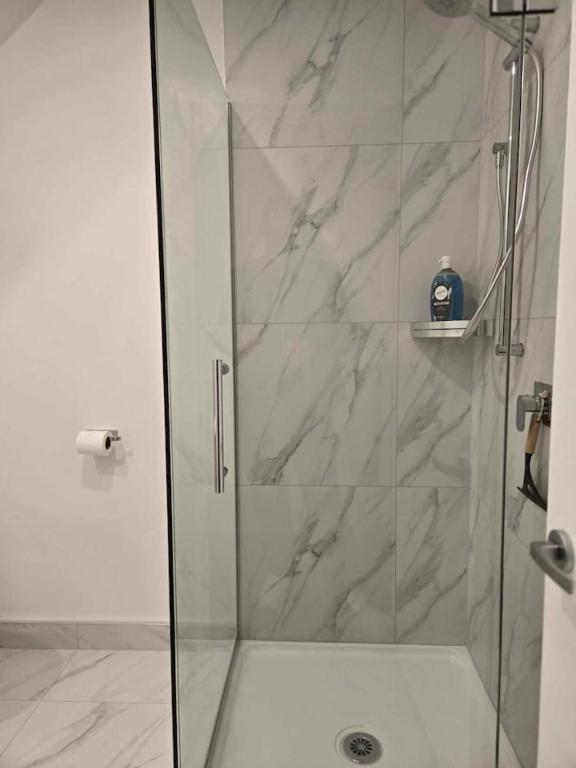 CBD Apartment 2 - 2 Bed 2 Bath - Resim 10