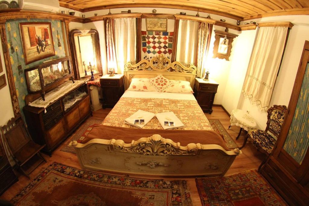 Homeros Pension & Guesthouse - 1