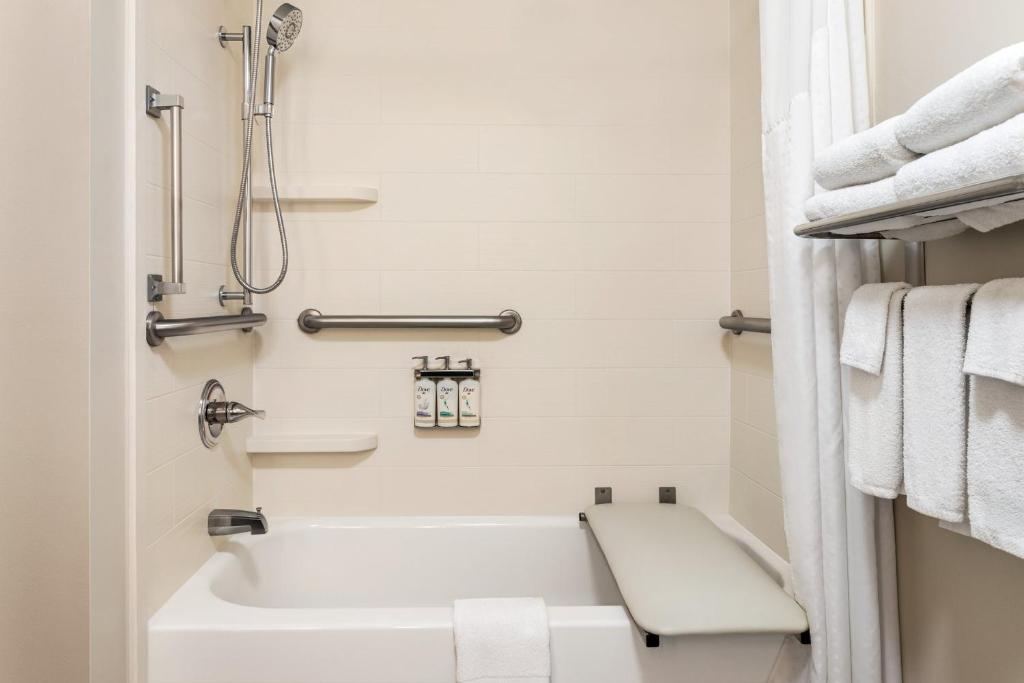 Holiday Inn Express Birmingham Irondale East by IHG - Camera King Standard Con Vasca Per Ospiti Disabili