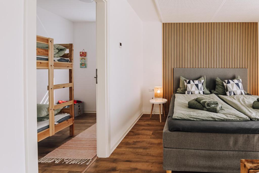 Postel nebo postele na pokoji v ubytování Chalet am Mollcesine