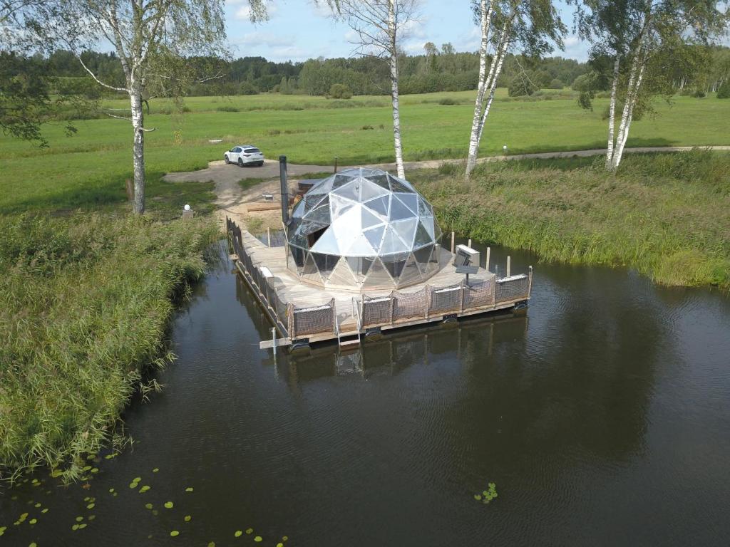 Příroda nedaleko luxury tent