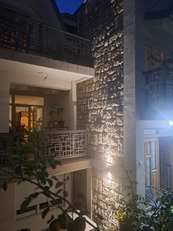 Budova, kde se apartmán nachází