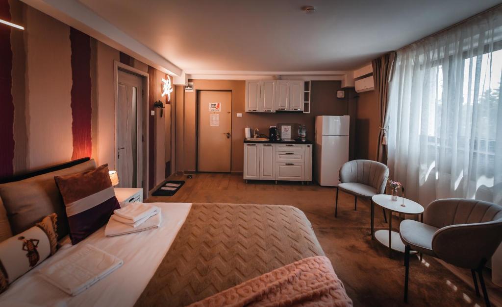 AMADA CITY CENTER - Resim 45