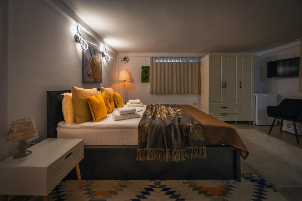 
Economy Double Room at Demibasement
