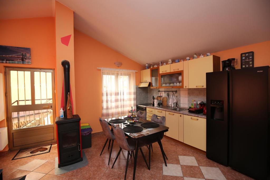 Kuchyň nebo kuchyňský kout v ubytování Apartman Vali Crikvenica