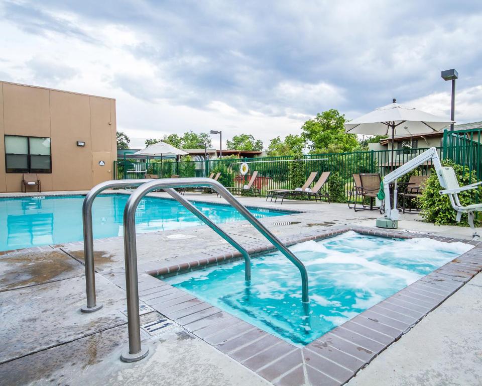 Bazén v ubytování Gaia Hotel & Spa, Ascend Hotel Collection nebo v jeho okolí