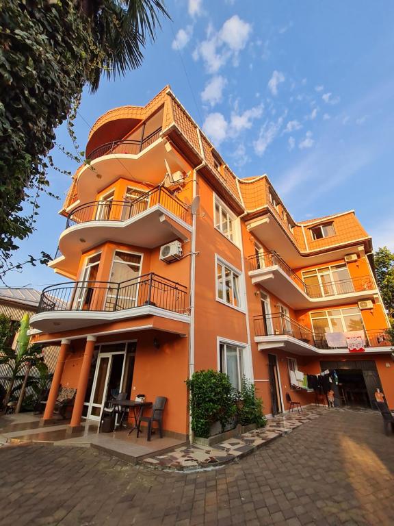 Budova, kde se hotel nachází