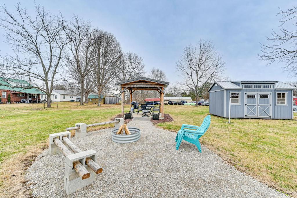 Charming Cave City Vacation Rental with Fire Pit! - Holiday Home